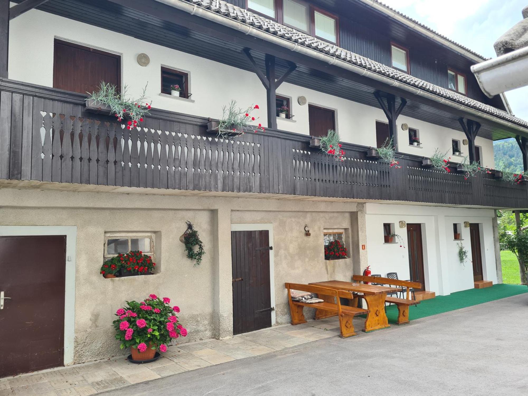ゴレンスカ地方 Gostilna Batist Bed & Breakfast エクステリア 写真